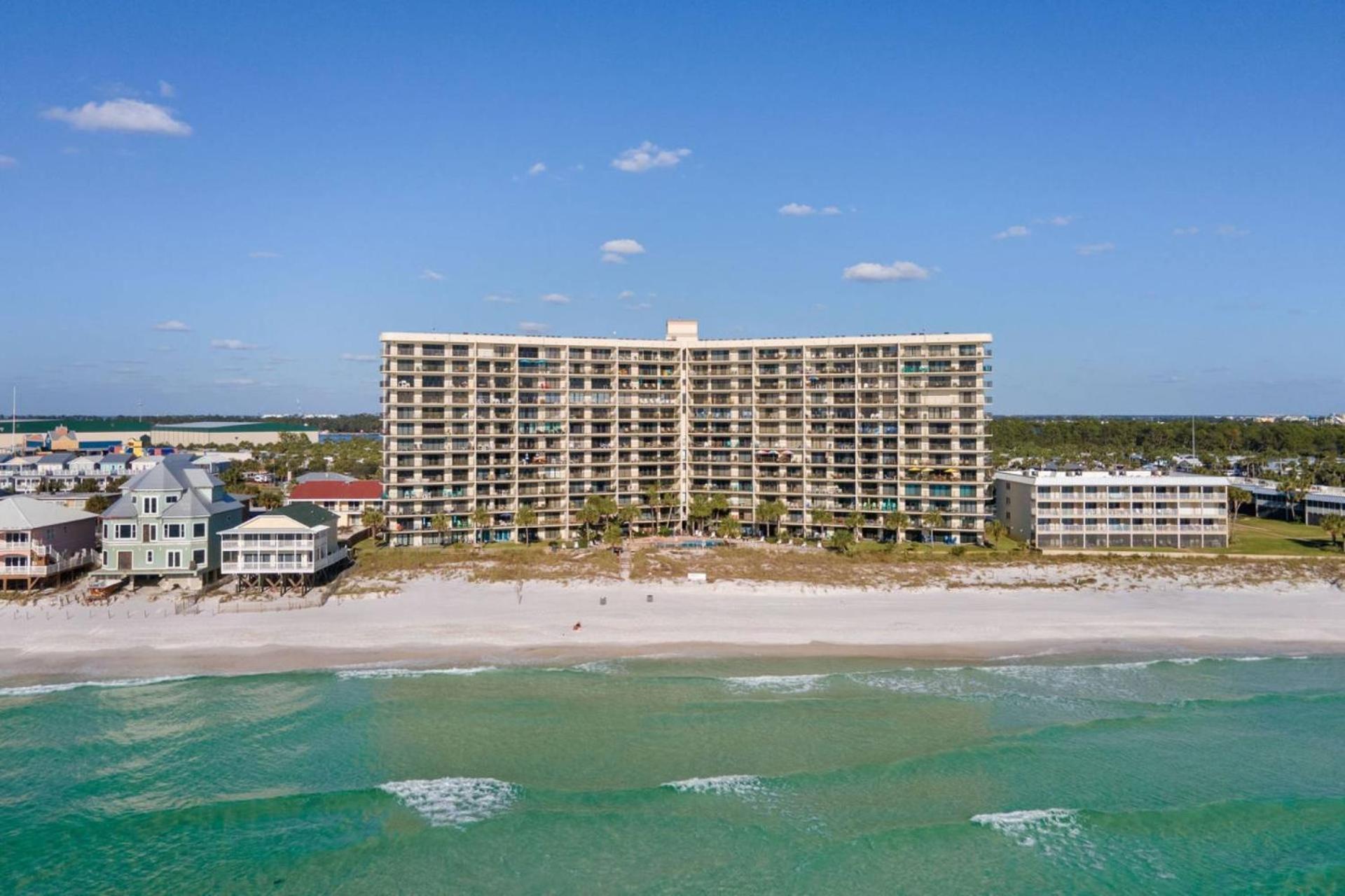 Commodore 906 Panama City Beach
