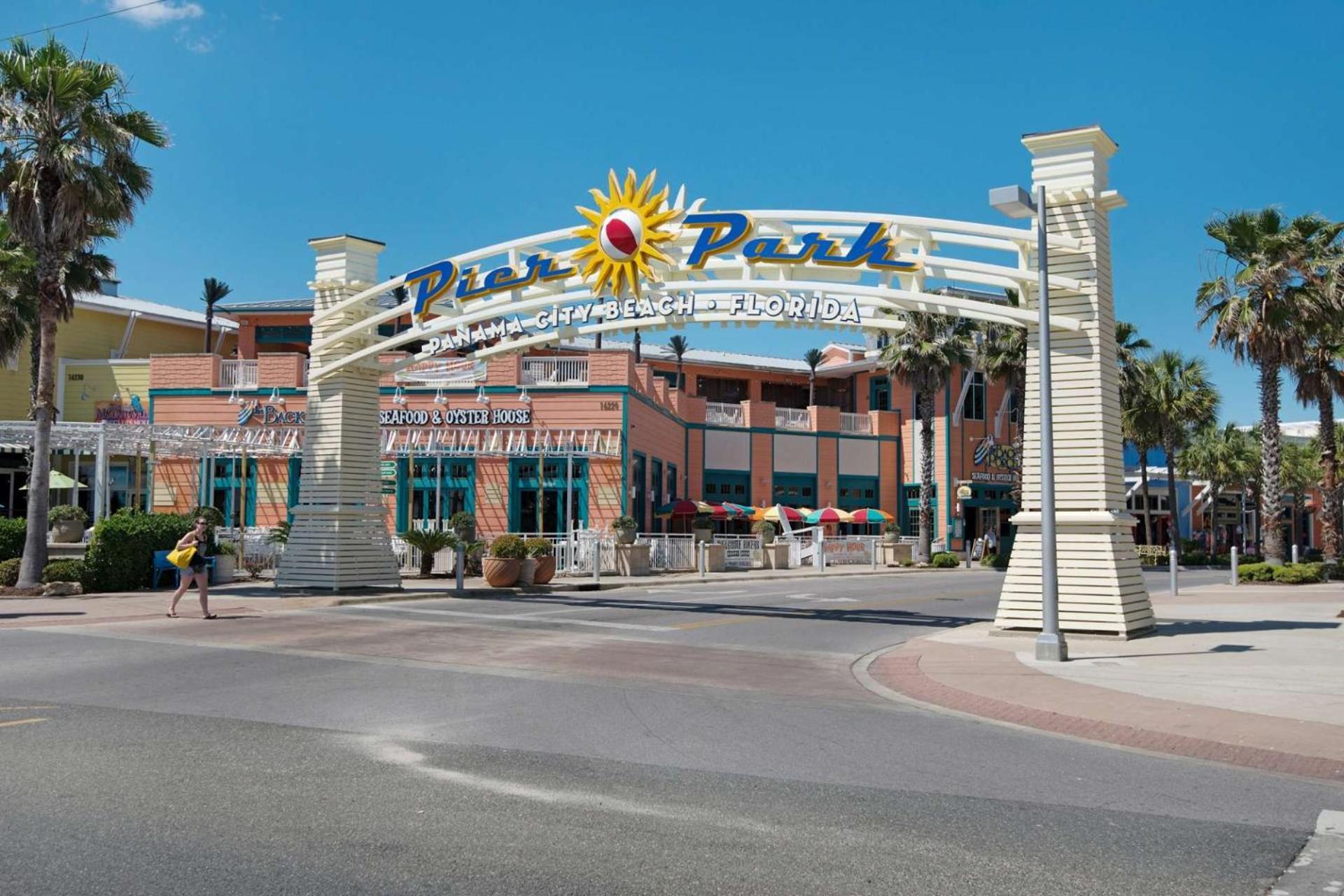 Commodore 906 Panama City Beach